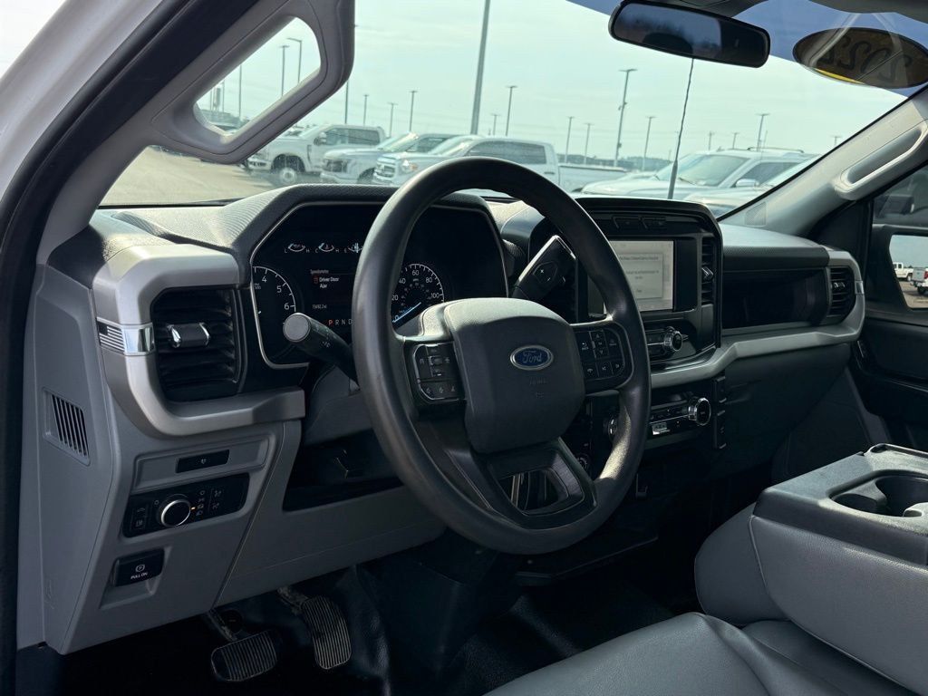 2022 Ford F-150 XL photo 3