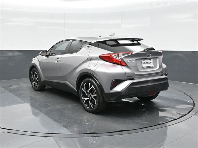 2018 Toyota C-HR XLE Premium photo 4