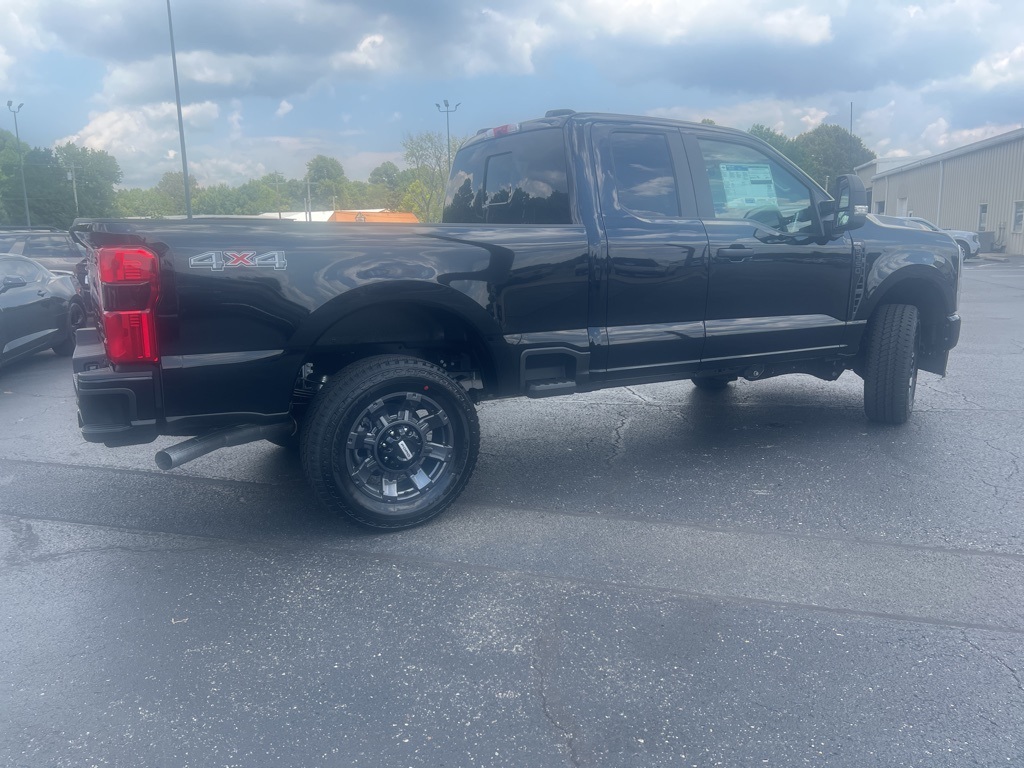 2026 Ford F-350 XL photo 5