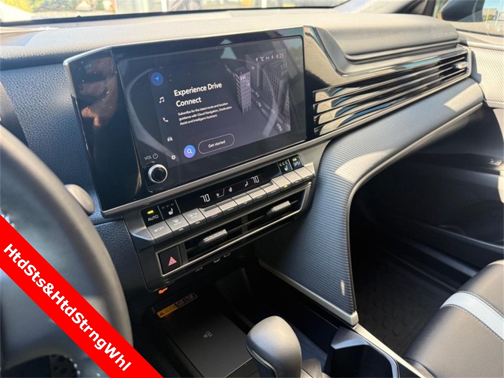 2025 Toyota Camry SE photo 22