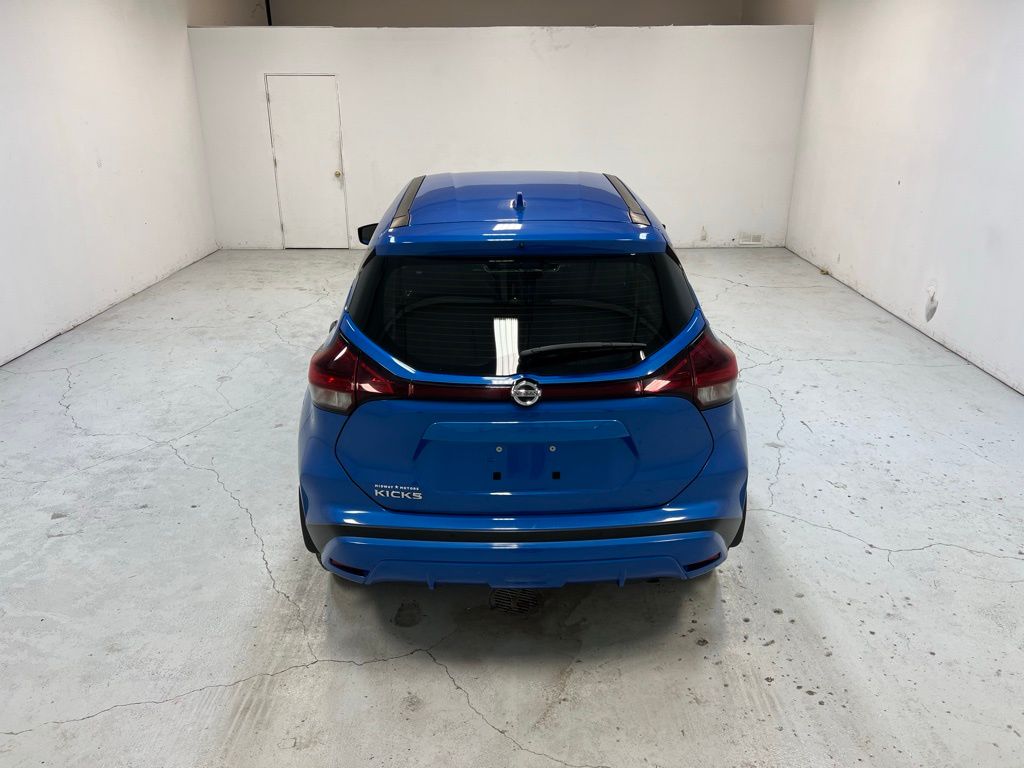 2021 Nissan Kicks S photo 3