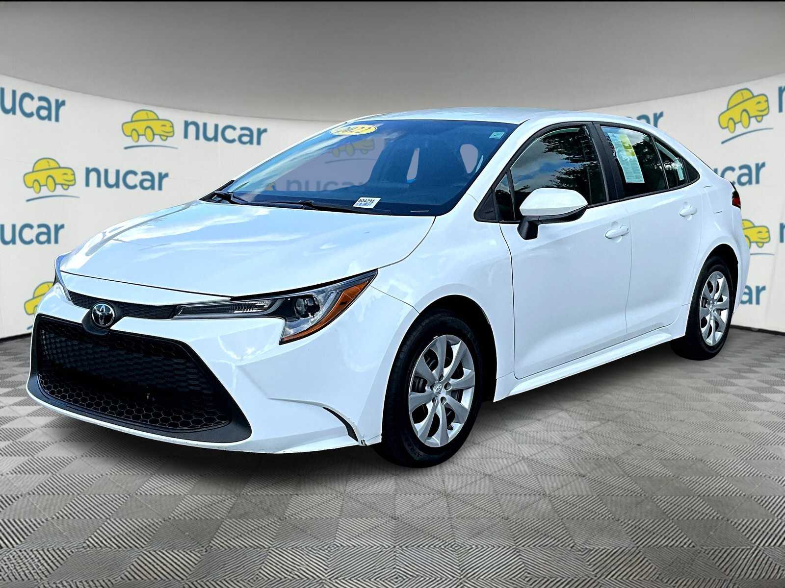 2022 Toyota Corolla LE photo 3