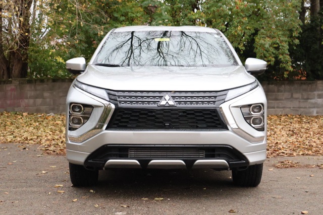 2023 Mitsubishi Eclipse Cross SEL's photo