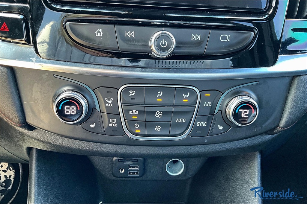 2022 Chevrolet Traverse RS photo 13