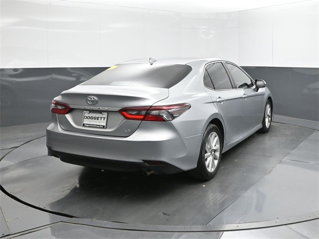 2023 Toyota Camry LE photo 10