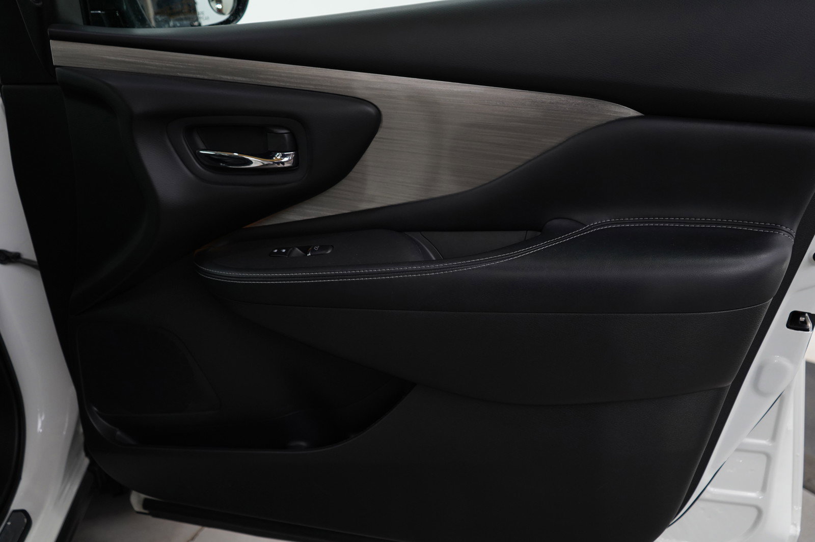 2017 Nissan Murano S photo 10