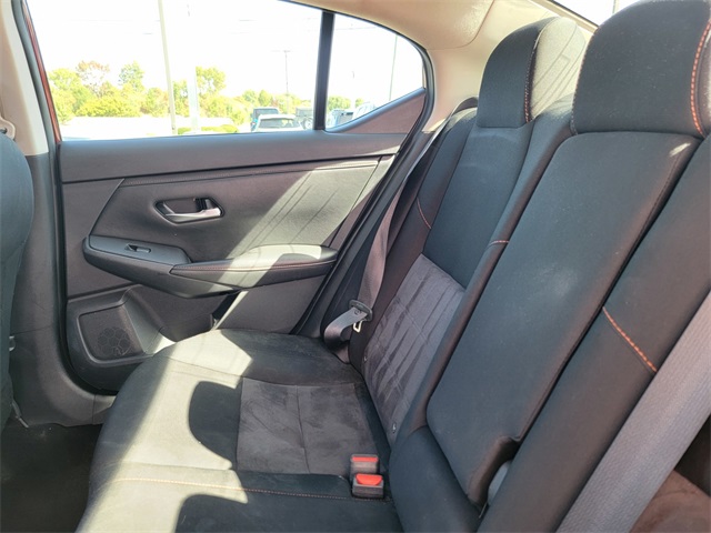 2022 Nissan Sentra SR photo 14