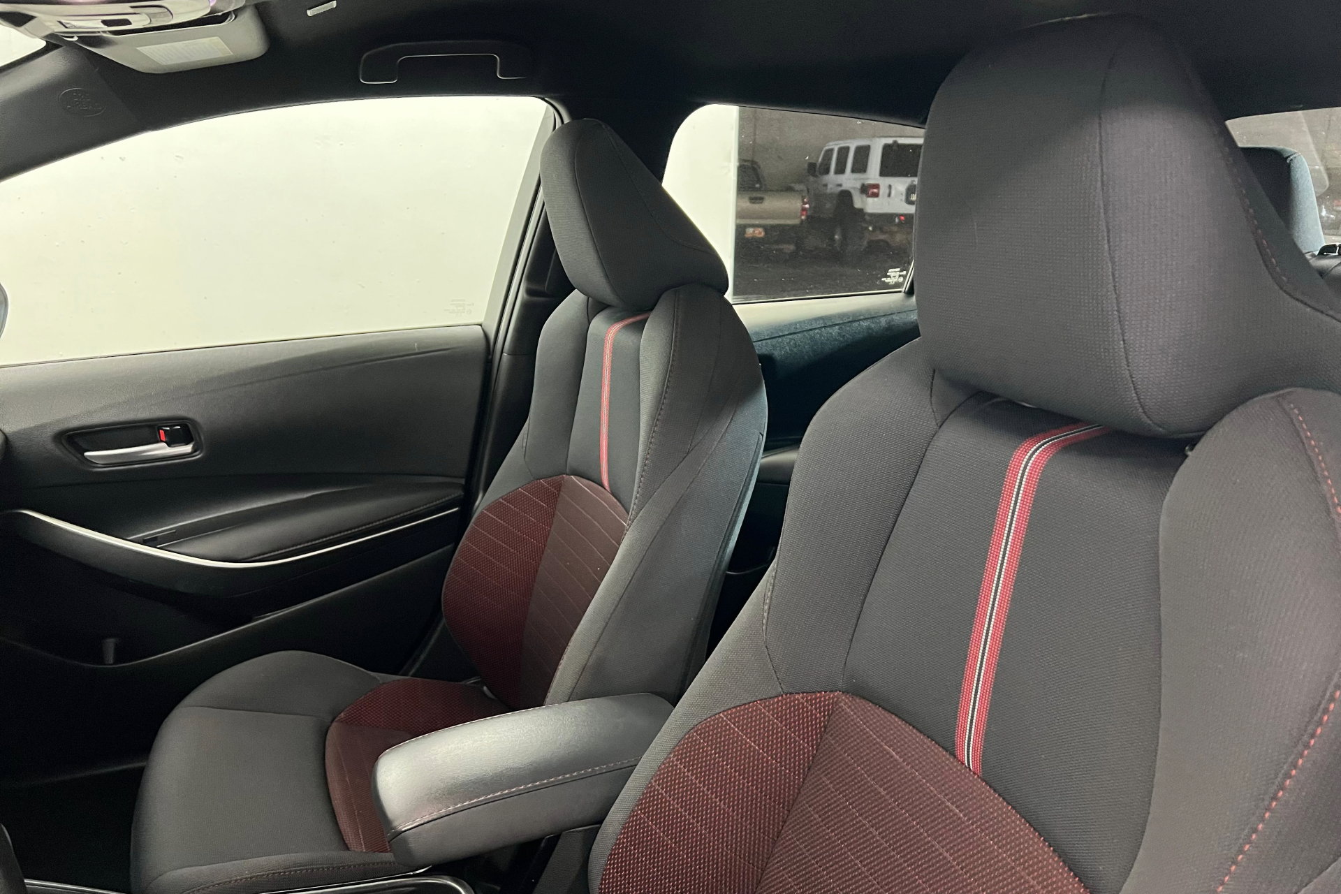 2023 Toyota Corolla SE photo 16