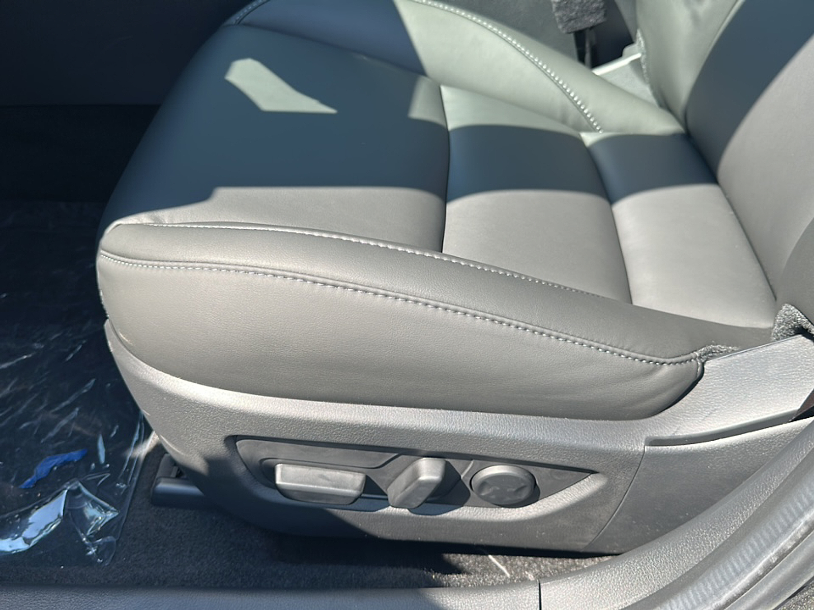 2025 Mazda CX-30 2.5 S Preferred photo 5