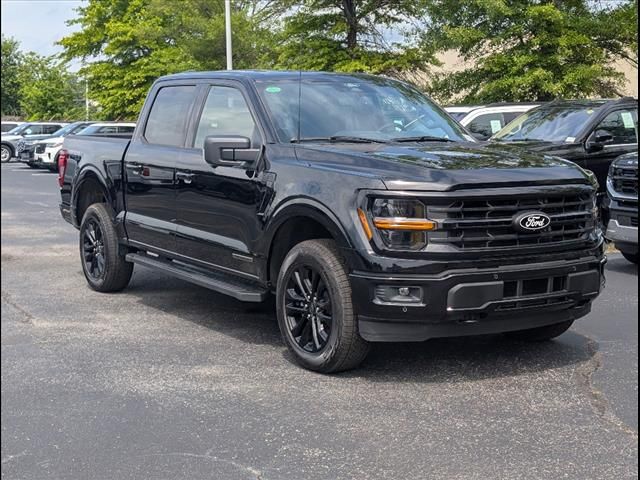2025 Ford F-150 XLT photo 2