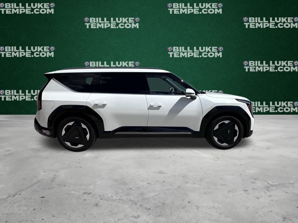 2024 Kia EV9 Land photo 2