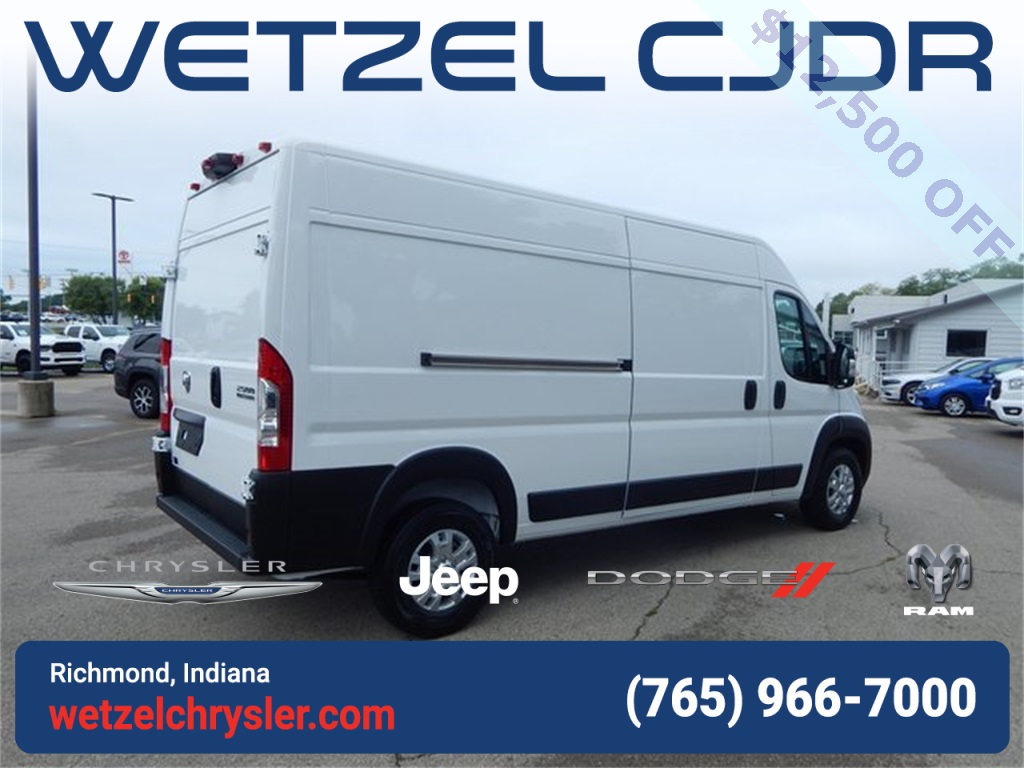 2024 Ram ProMaster 2500 Cargo Van photo 3