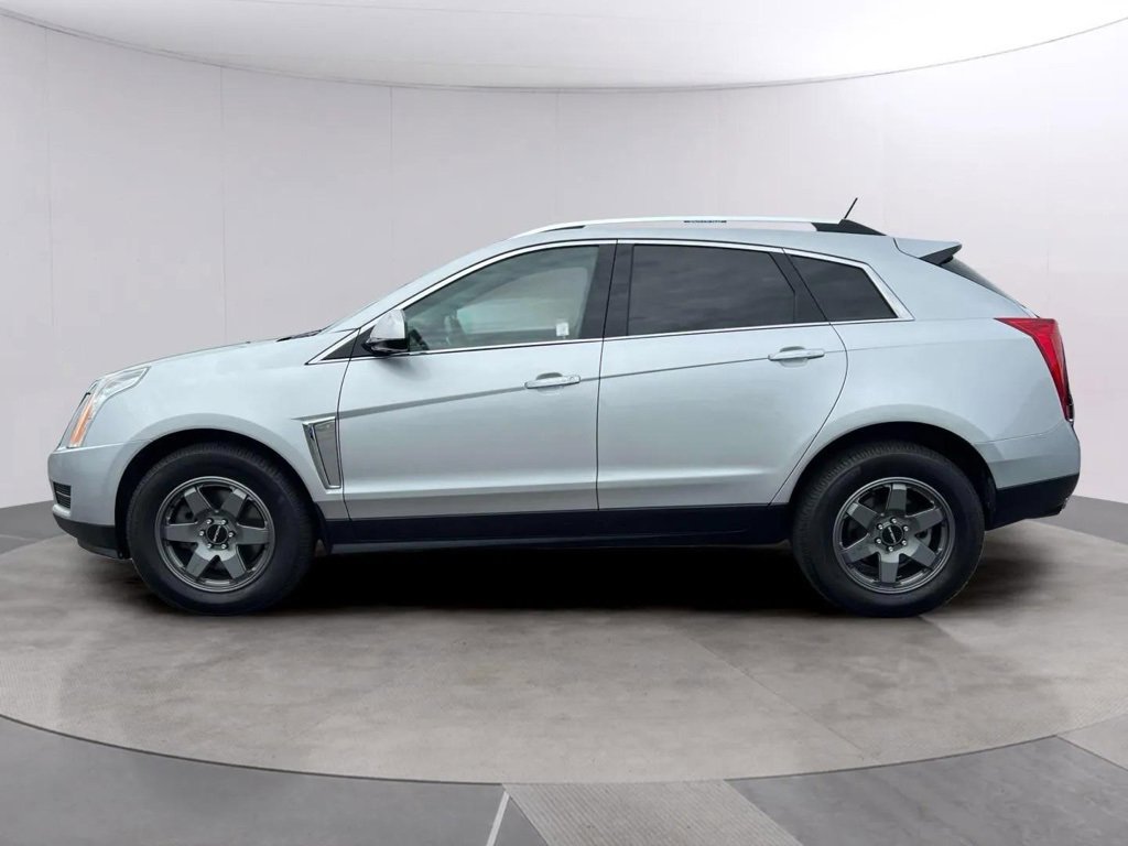 Used 2016 Cadillac SRX Luxury Collection with VIN 3GYFNEE30GS509806 for sale in Mount Pleasant, WI