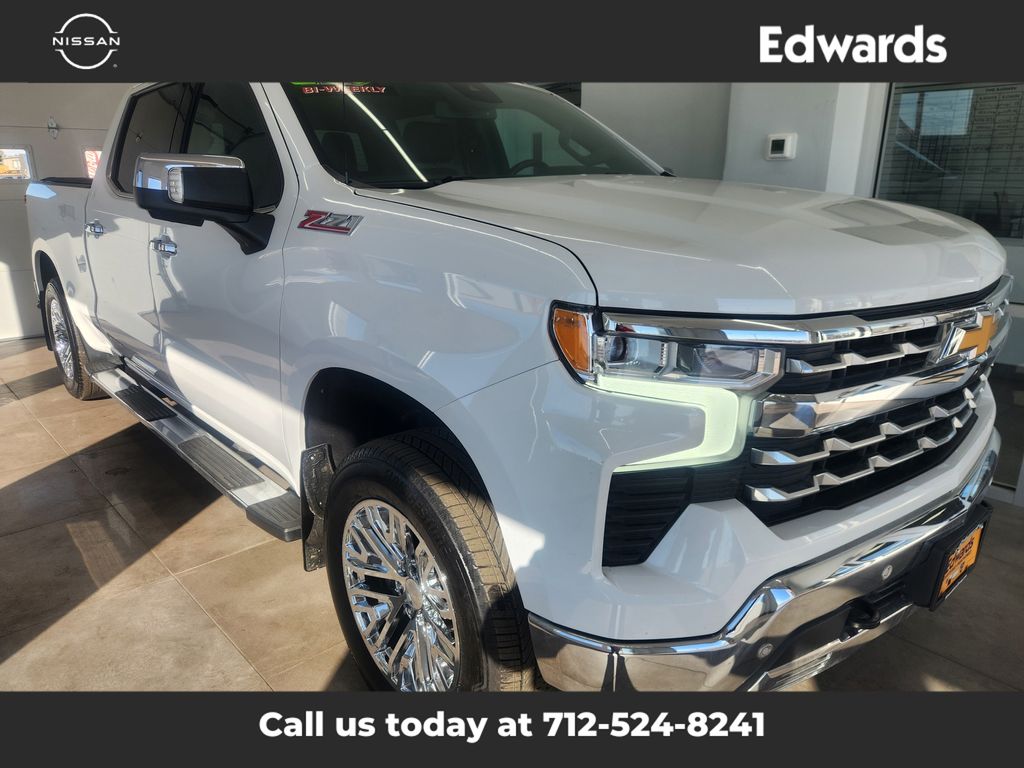 2023 Chevrolet Silverado 1500 LTZ photo 2