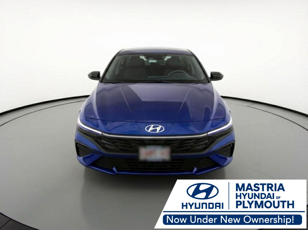 2025 Hyundai Elantra SEL's photo