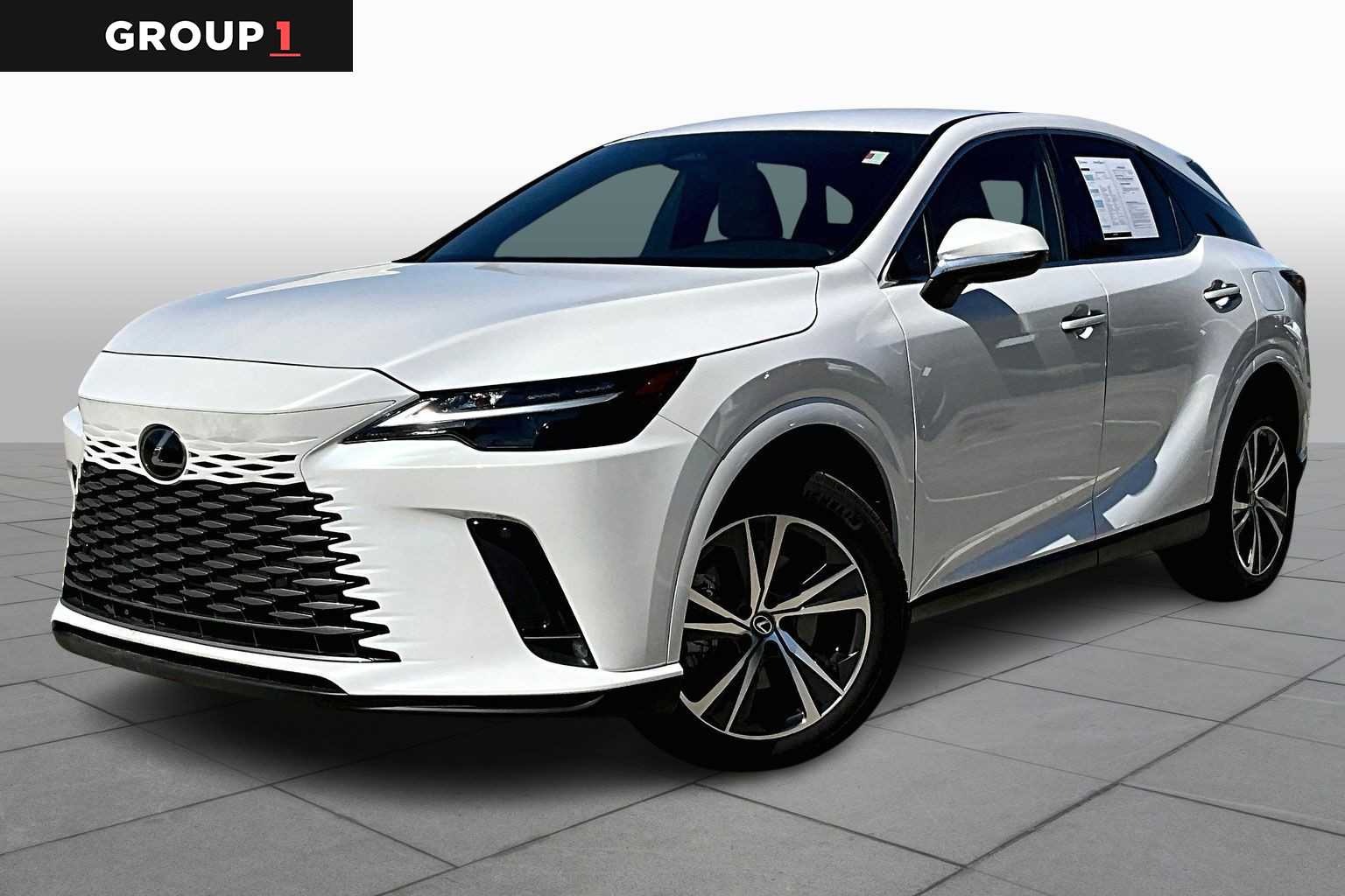 2025 Lexus RX 350's photo