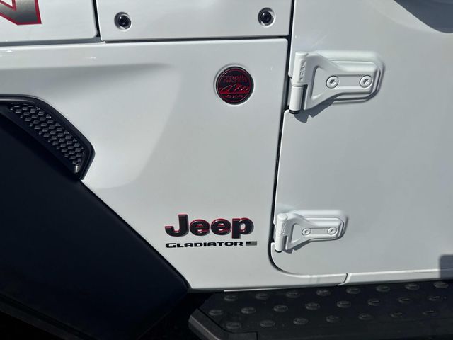 2023 Jeep Gladiator Rubicon photo 15