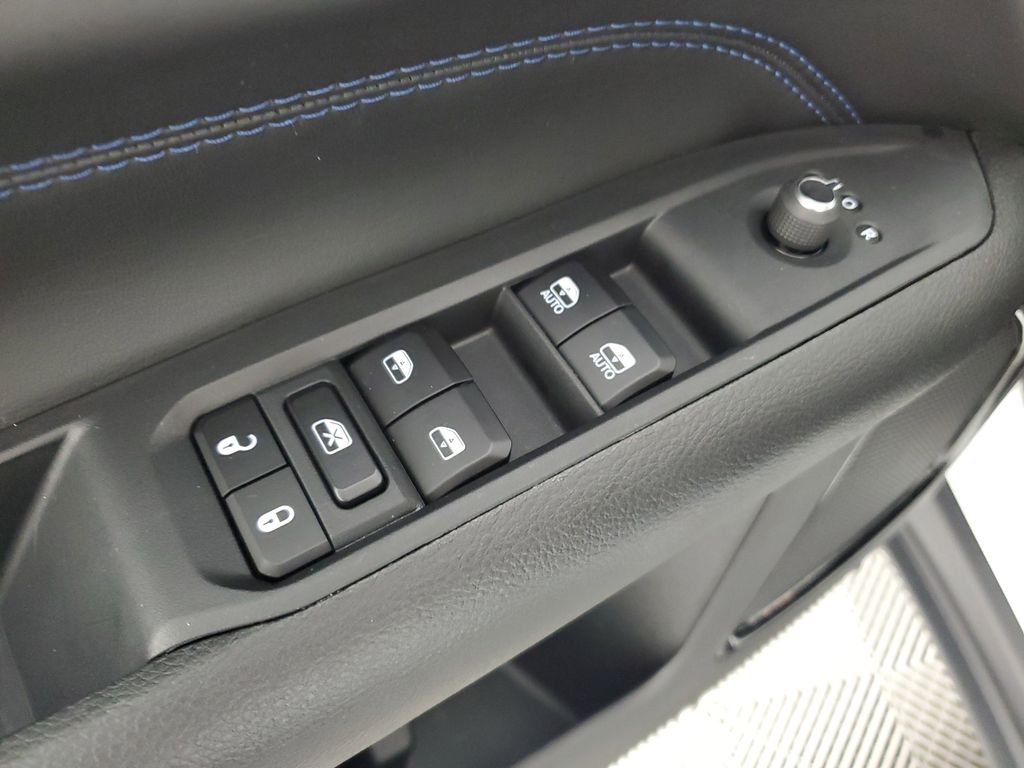 2025 Jeep Compass Latitude photo 23