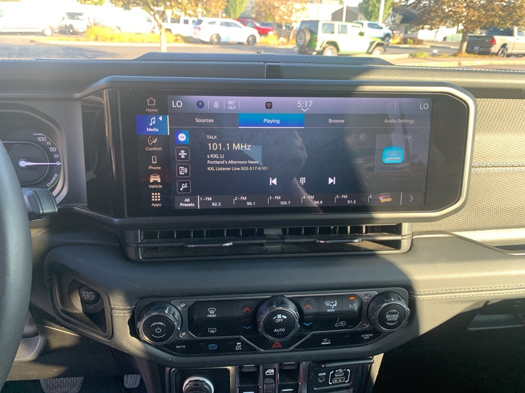 2024 Jeep Wrangler Rubicon 4xe photo 14