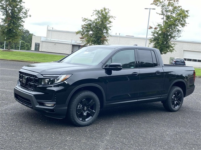 2025 Honda Ridgeline Black Edition photo 2