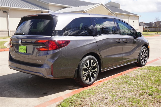 2026 Honda Odyssey Elite photo 4