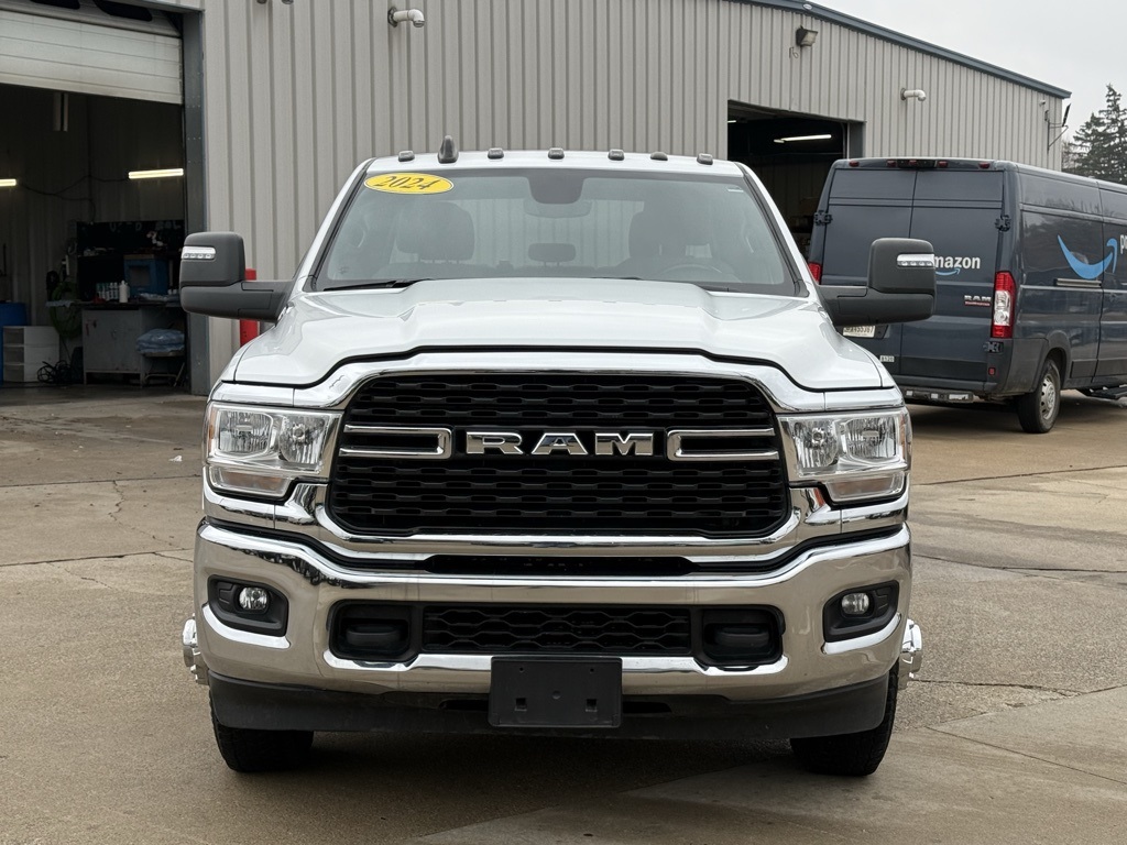 2024 Ram 3500 Big Horn photo 2
