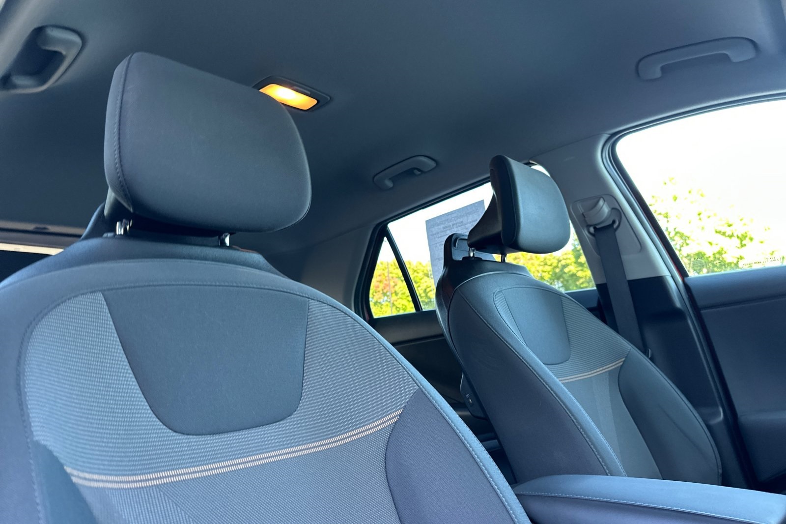2023 Kia Niro LX photo 16