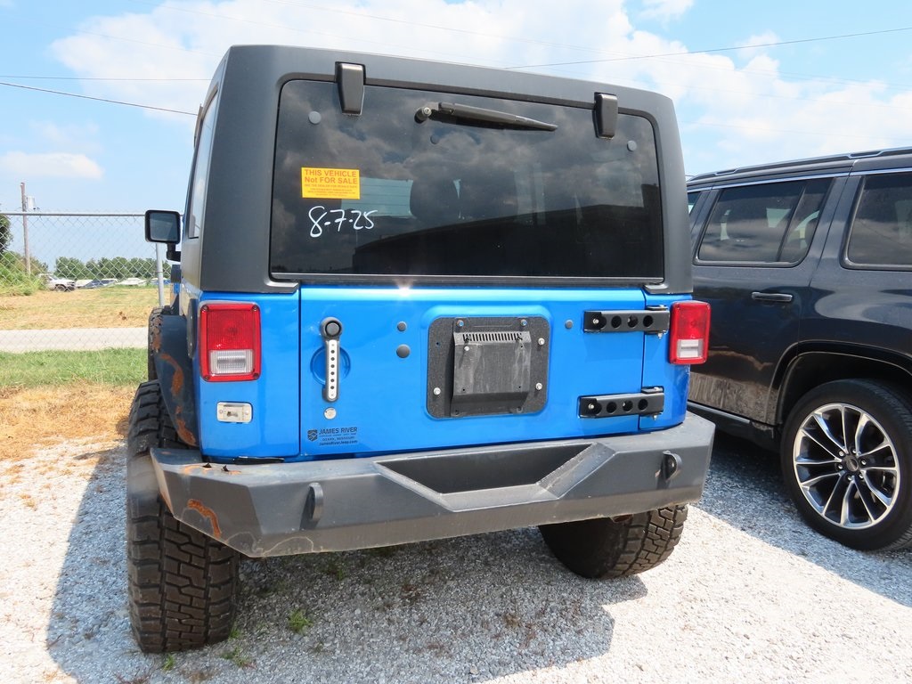 2014 Jeep Wrangler Unlimited Freedom photo 15