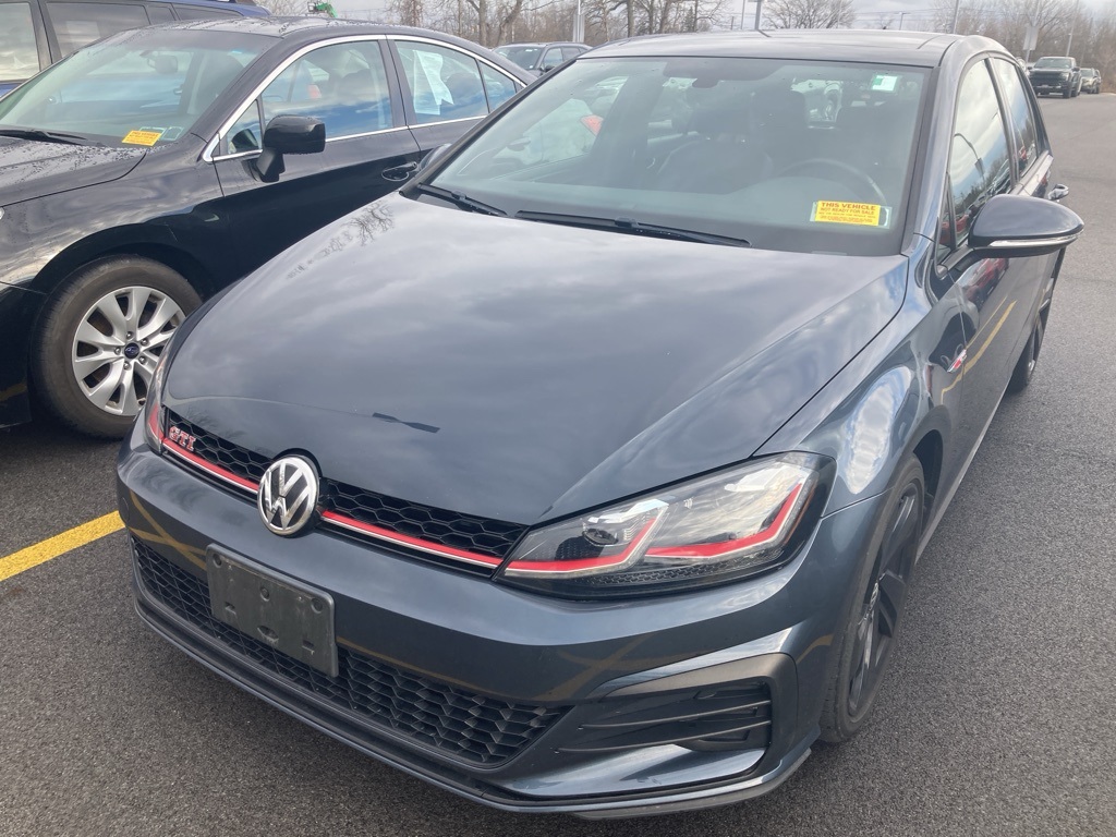 2019 Volkswagen Golf GTI SE photo 2