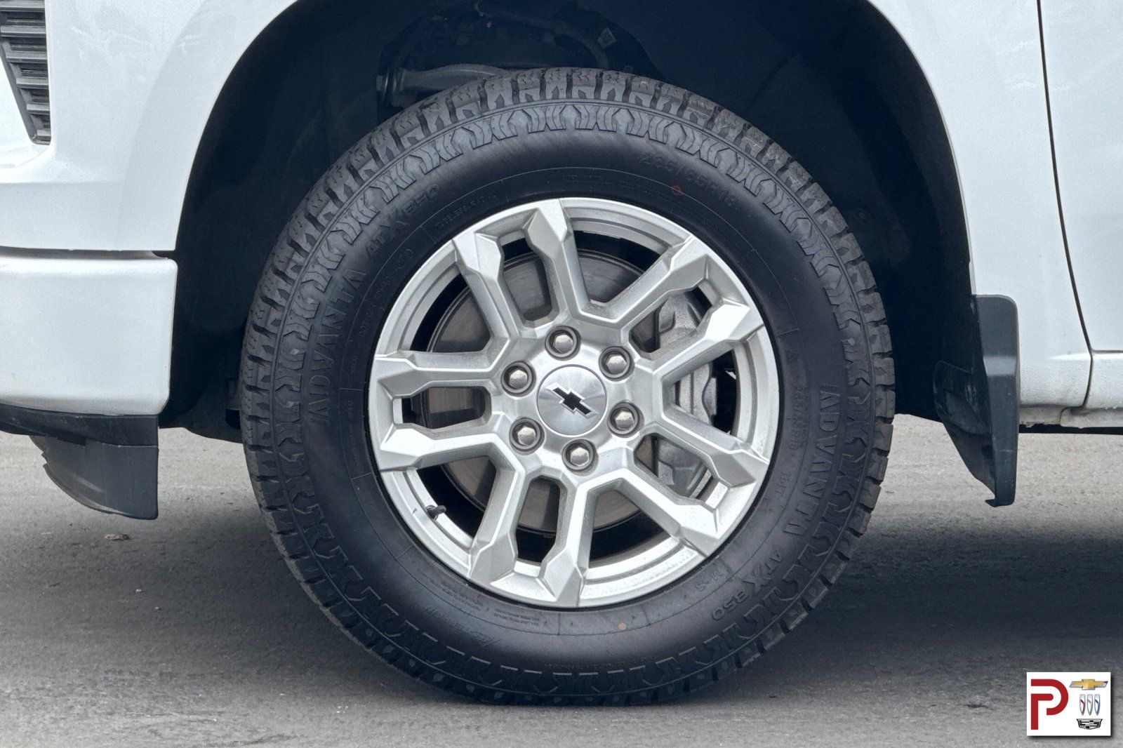 2024 Chevrolet Silverado 1500 RST photo 31