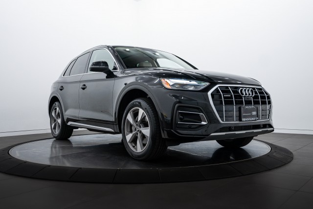 2022 Audi Q5 Premium Plus