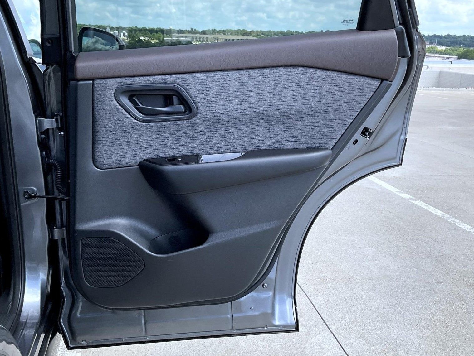 2023 Nissan Rogue S photo 18