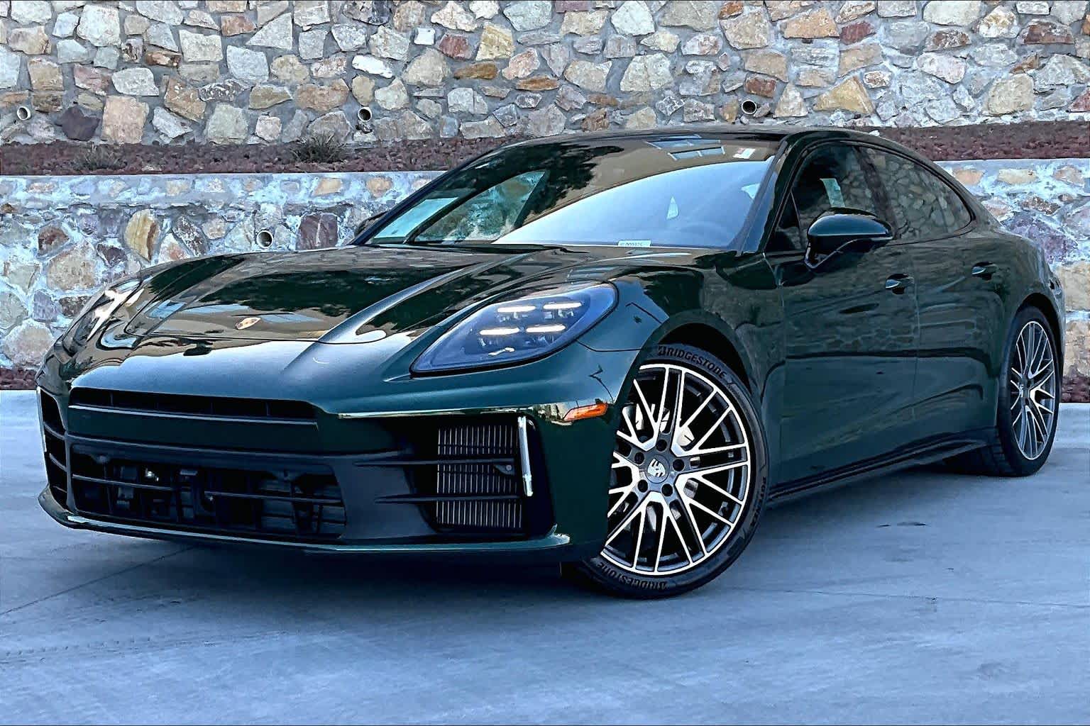 2025 Porsche Panamera Base