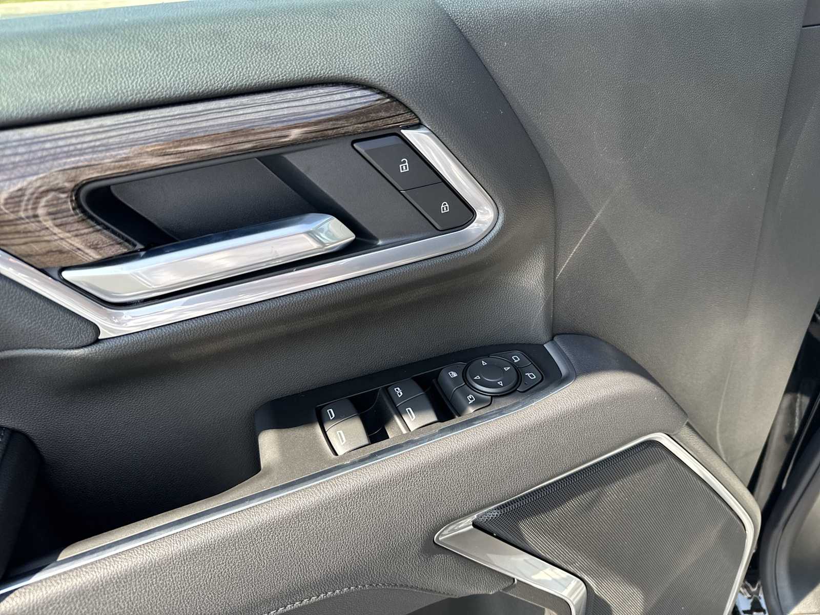 2026 Chevrolet Silverado 2500HD LT photo 13