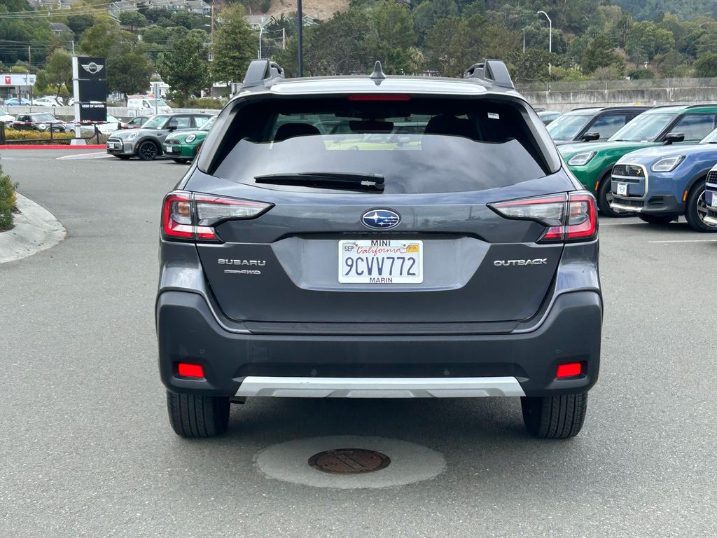 2023 Subaru Outback Limited photo 4