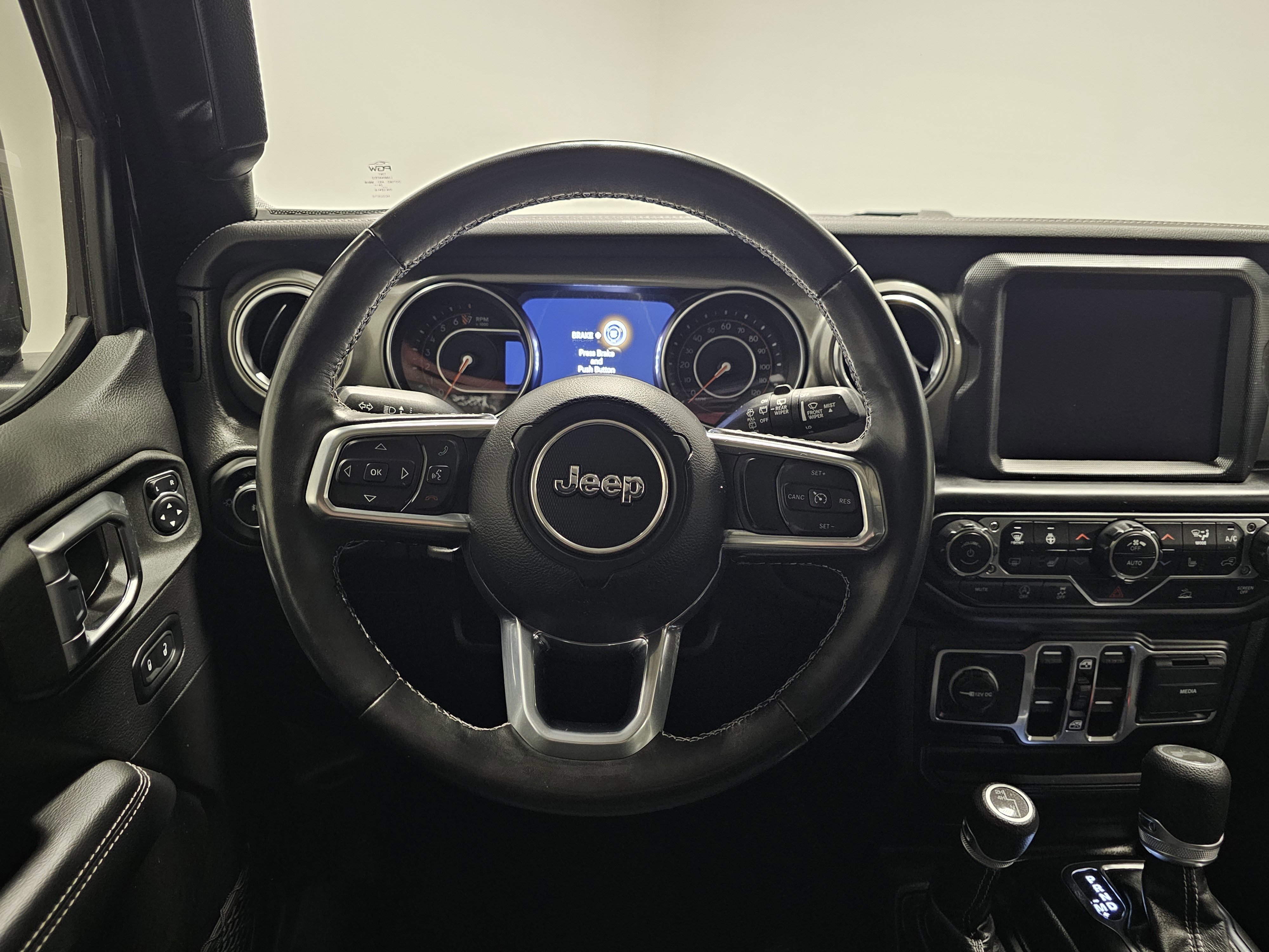 2022 Jeep Wrangler Unlimited Sahara photo 10