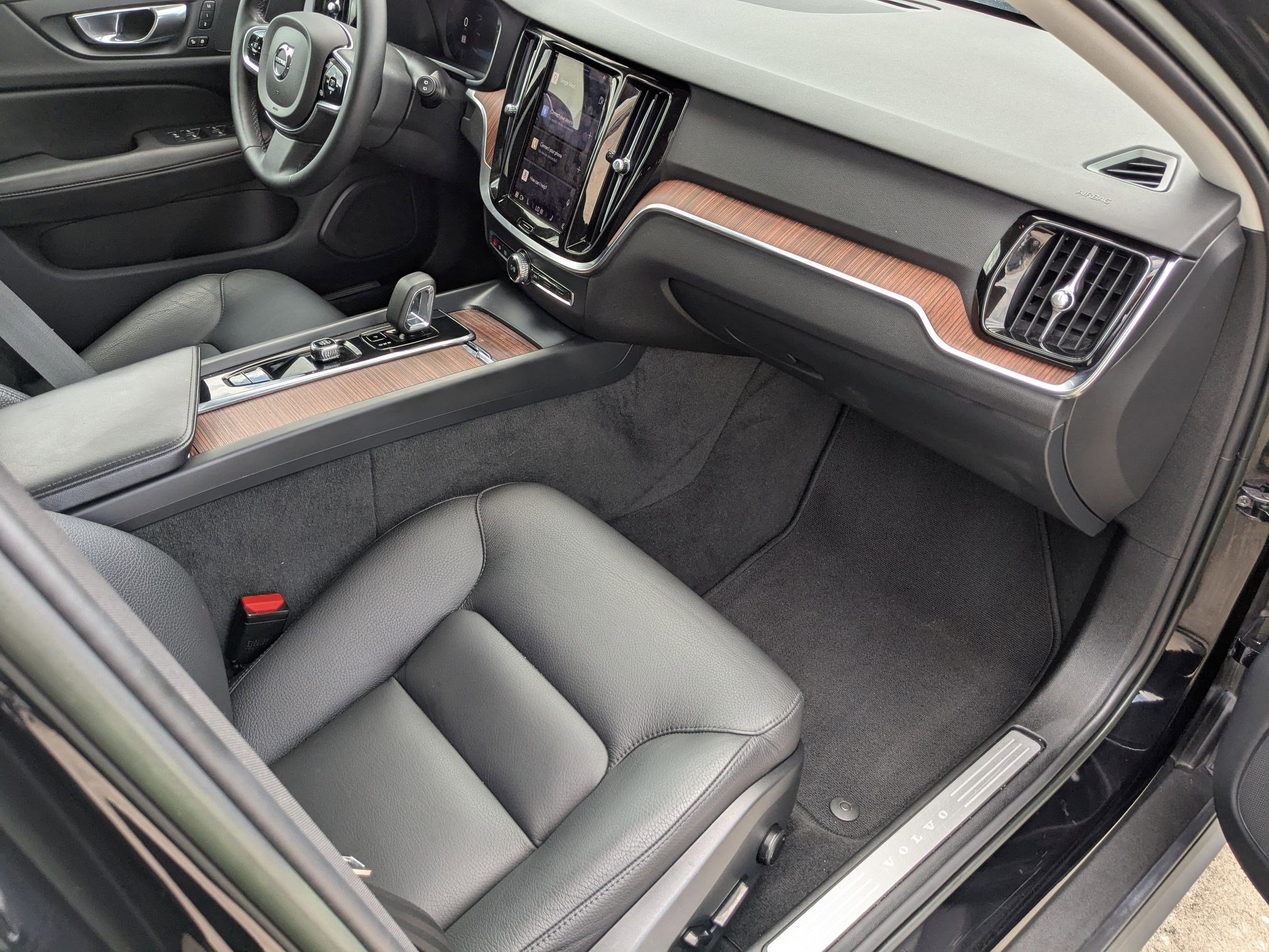 2023 Volvo V60 Cross Country B5 Plus photo 29