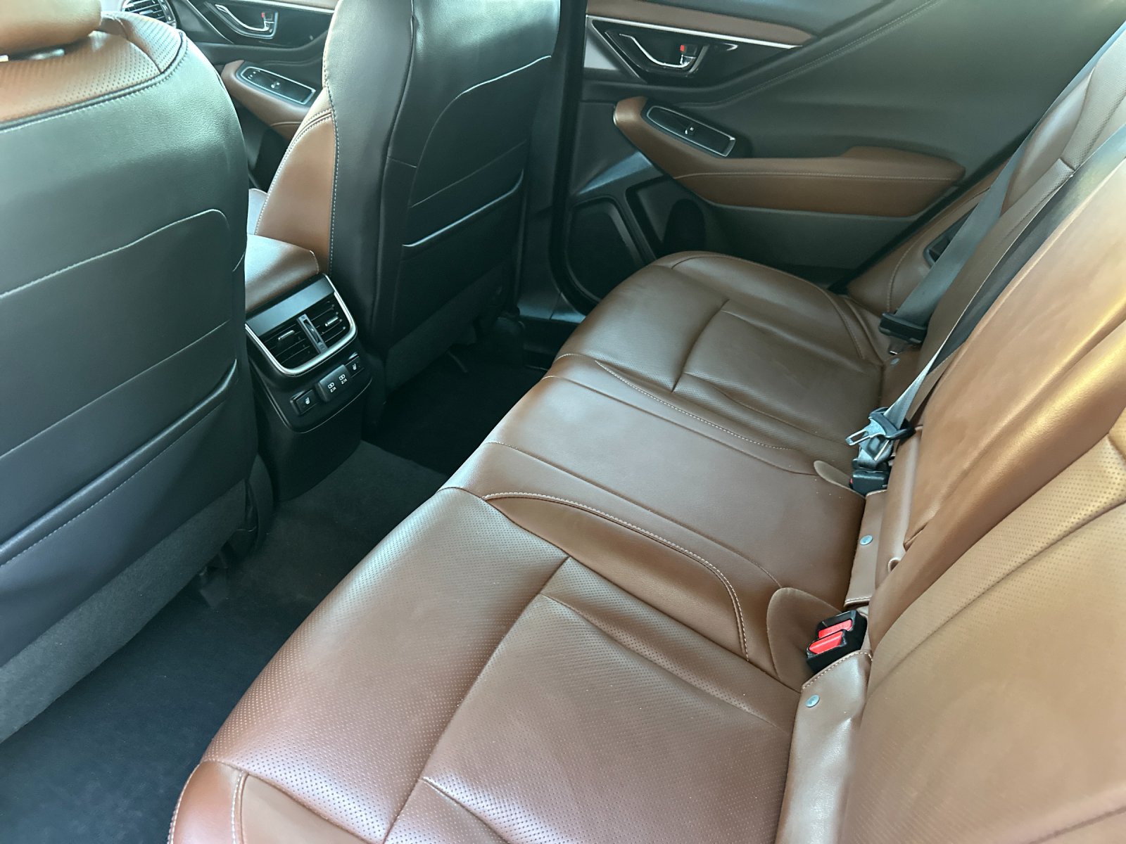 2020 Subaru Outback Touring photo 13