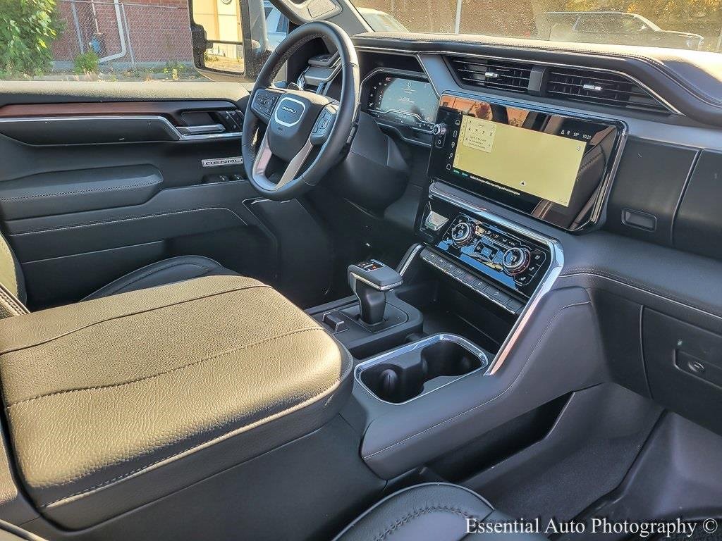 2025 GMC SIERRA - Image 22