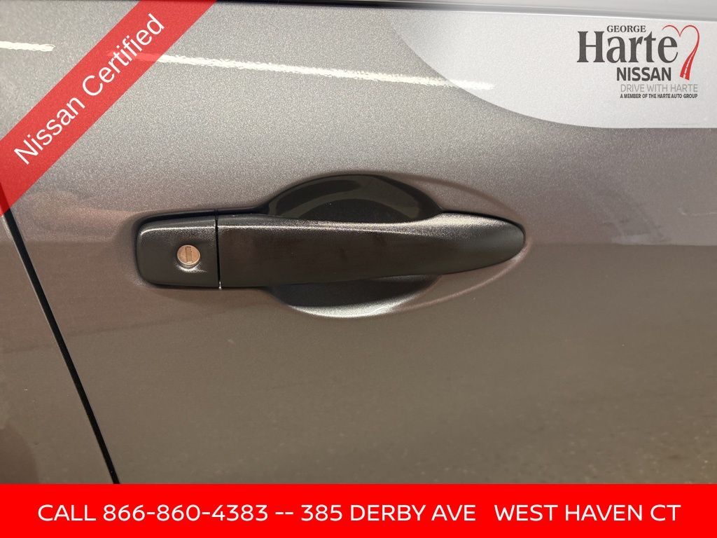 2024 Nissan Versa 1.6 S photo 37