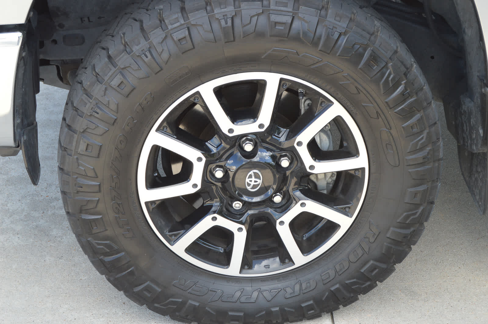 2021 Toyota Tundra Limited Grade photo 9