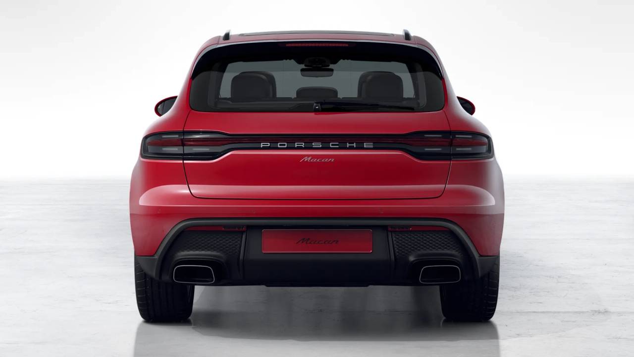 2026 Porsche Macan T photo 8
