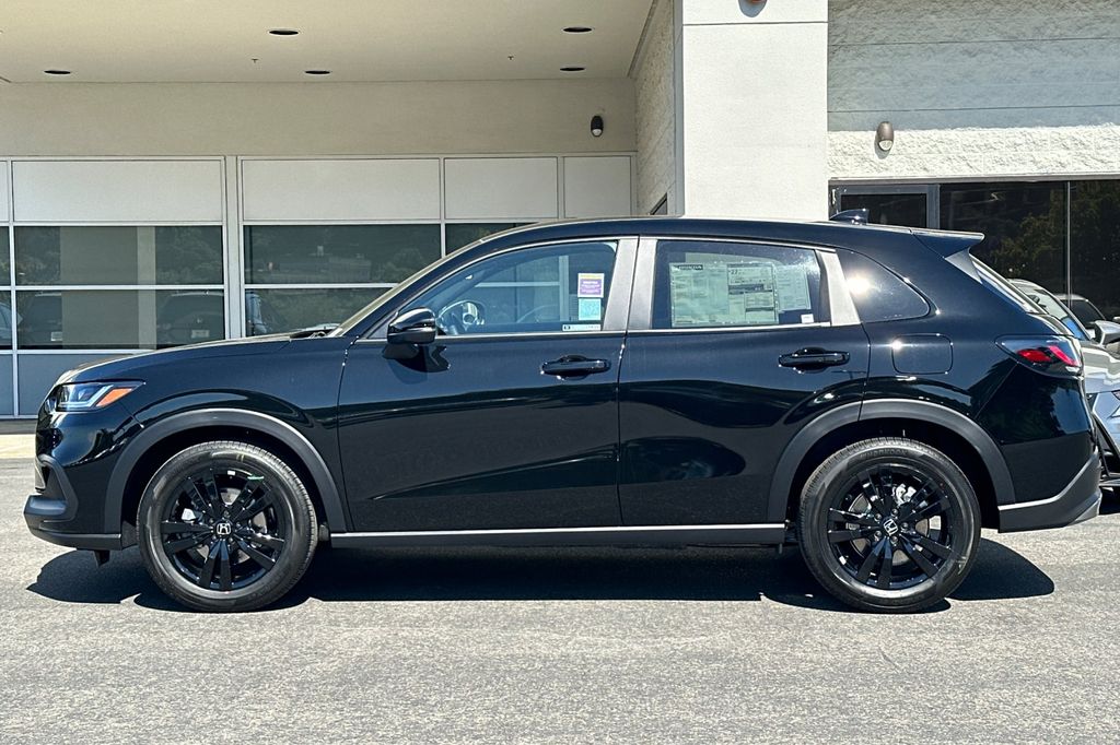 2026 Honda HR-V Sport photo 7