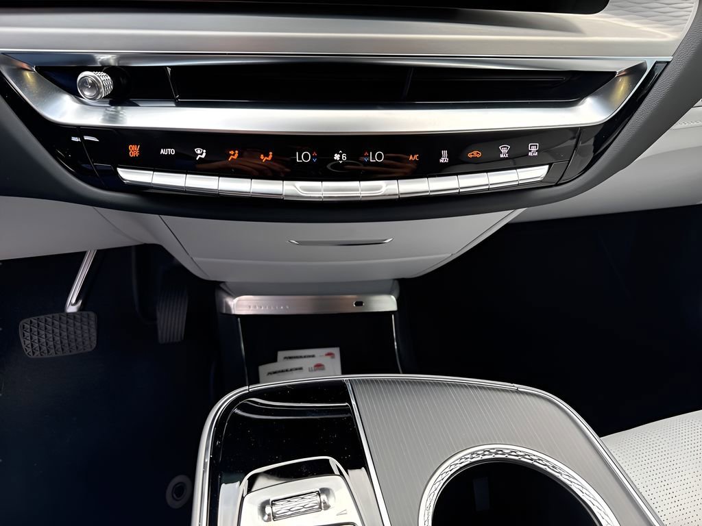 2025 Cadillac Lyriq Sport photo 27