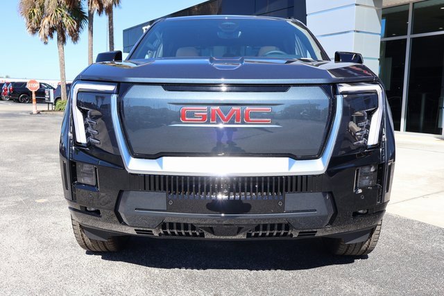 2026 Gmc Sierra EV Denali photo 3