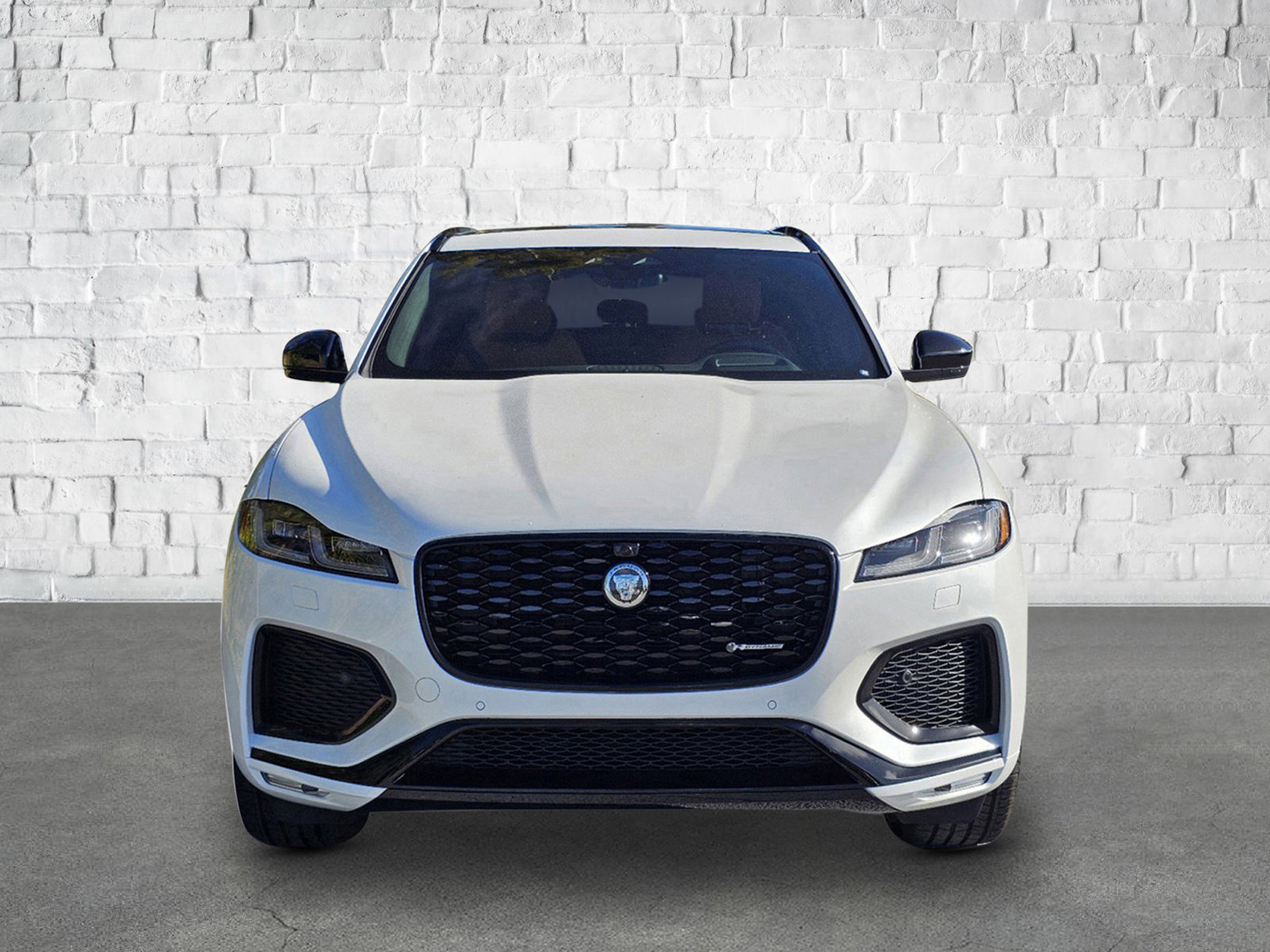2025 Jaguar F-PACE P400 R-Dynamic S photo 3