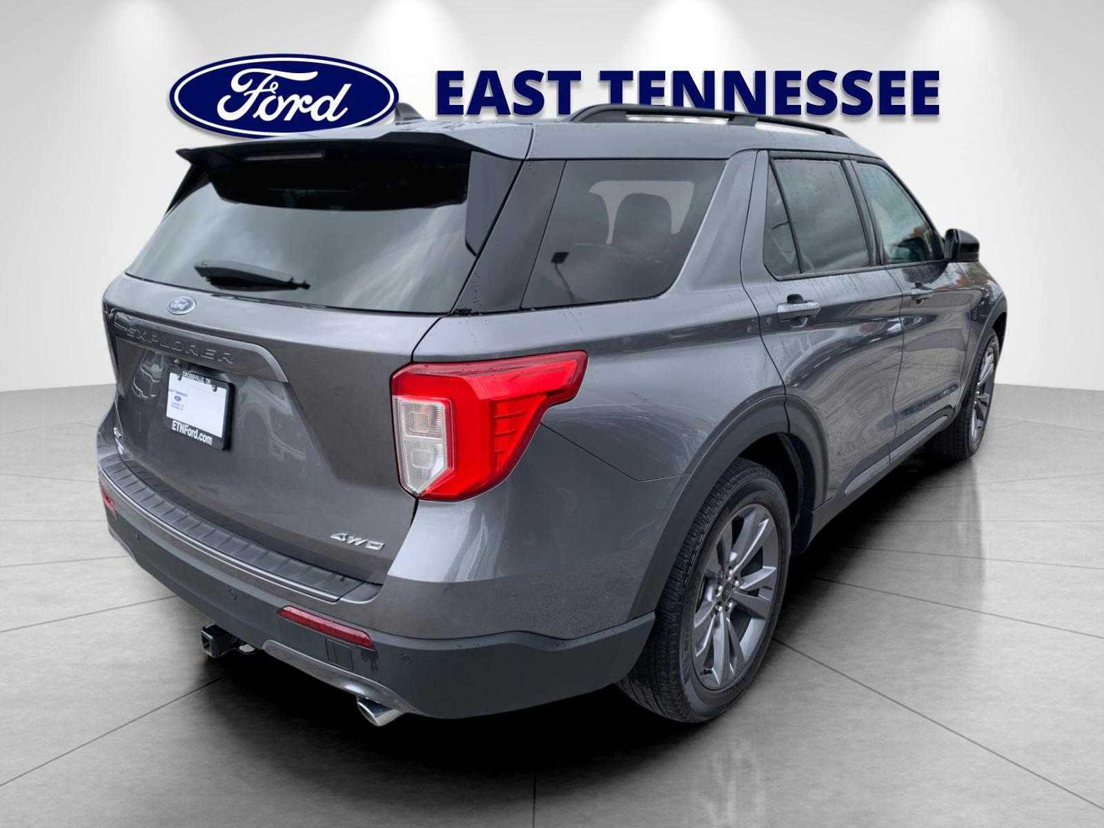 2023 Ford Explorer XLT photo 2