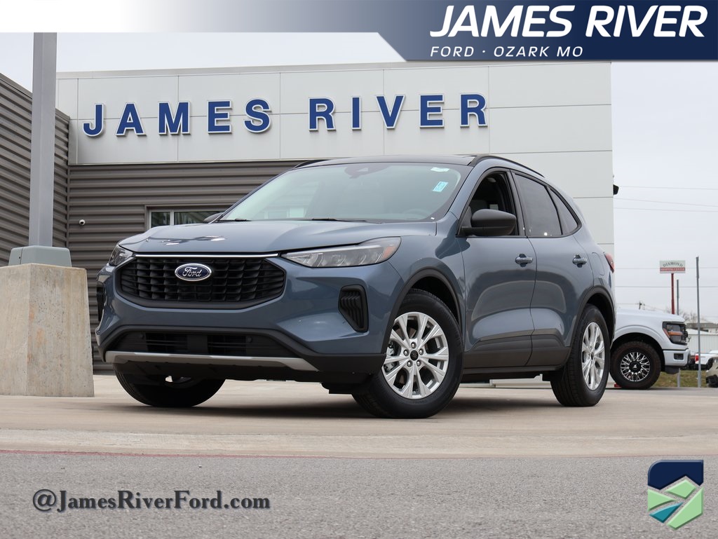 2025 Ford Escape Active's photo