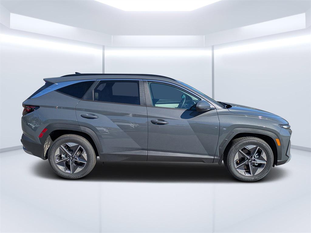 2026 Hyundai Tucson SEL photo 2