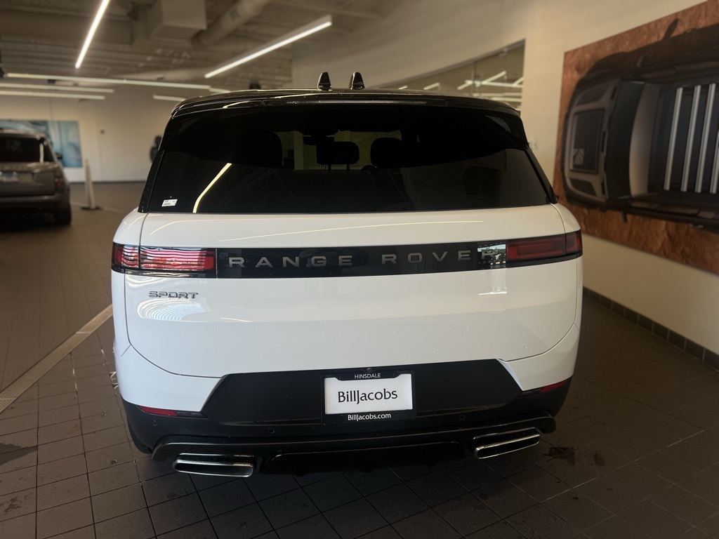 2025 Land Rover Range Rover Sport SE photo 4